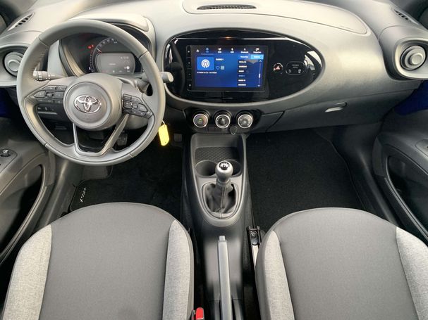 Toyota Aygo X 1.0 VVT-i 53 kW image number 9