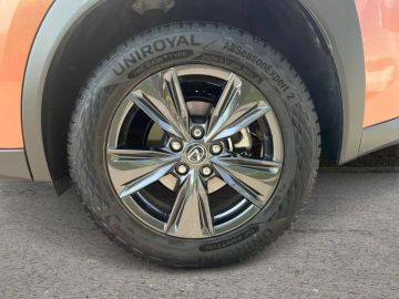 Car image 27
