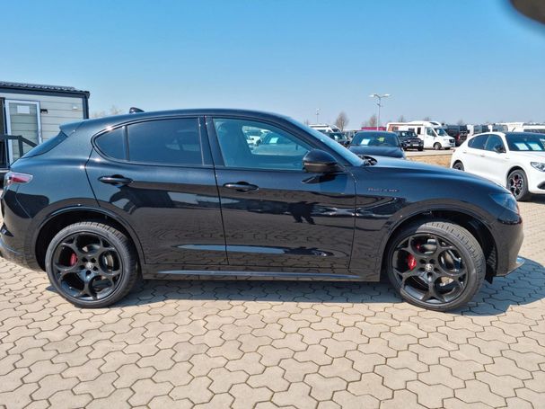 Alfa Romeo Stelvio 2.0 Turbo Q4 206 kW image number 3