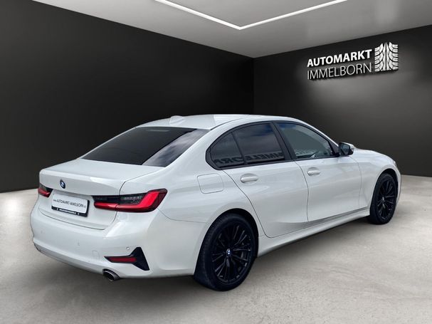 BMW 318i Advantage 115 kW image number 4