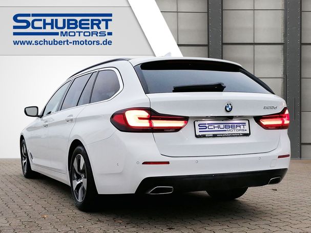 BMW 520d Touring 140 kW image number 3