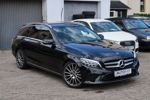 Mercedes-Benz C 300 T 190 kW image number 2