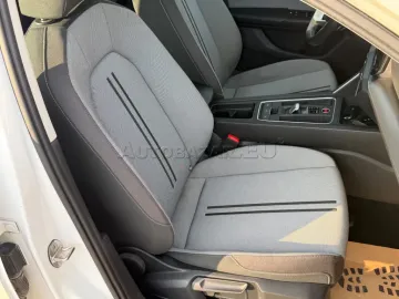 Car image 34