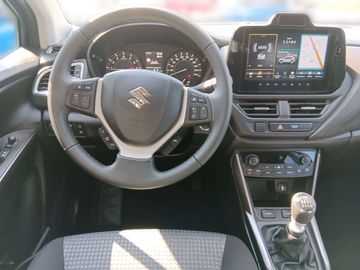 Car image 10