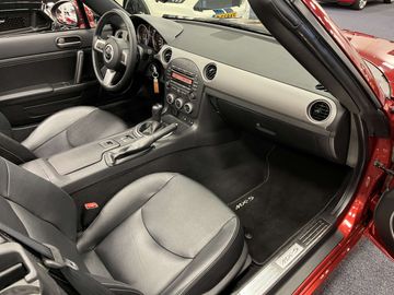 Car image 30