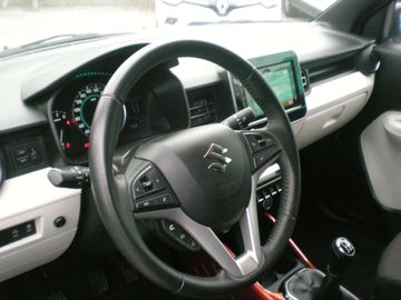 Car image 14