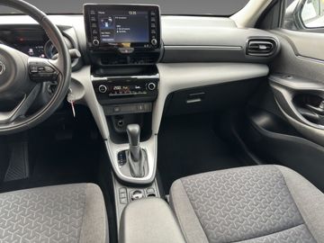 Car image 15