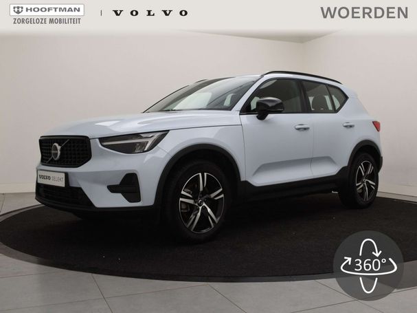 Volvo XC40 B4 Plus Dark 145 kW image number 2