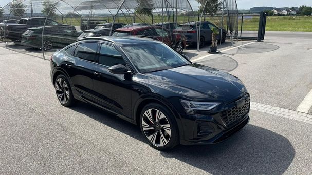 Audi Q8 55 quattro e-tron S-line 300 kW image number 2