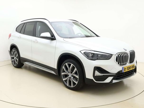 BMW X1 20i sDrive 131 kW image number 2