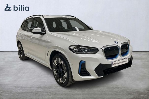 BMW iX3 210 kW image number 18