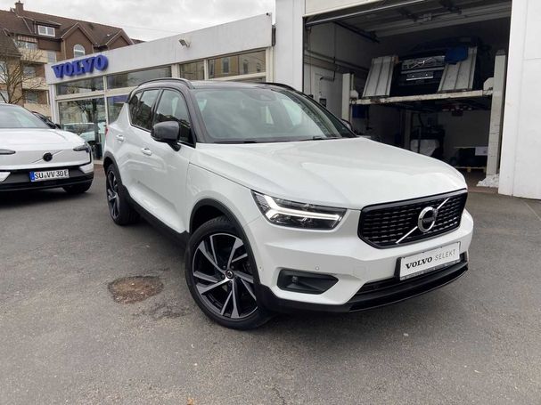 Volvo XC40 T4 140 kW image number 2