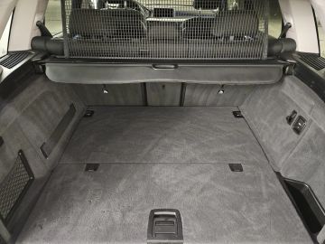 Car image 50