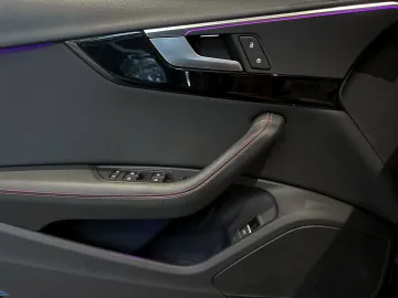 Car image 34