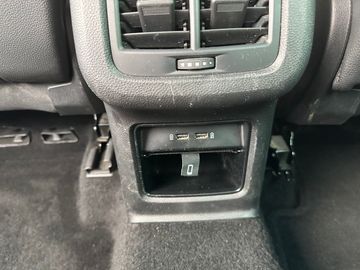 Car image 31