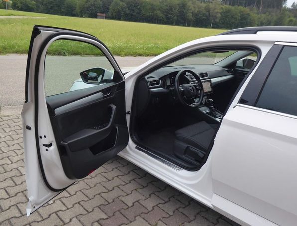 Skoda Superb Combi 2.0 TDI Ambition 110 kW image number 17