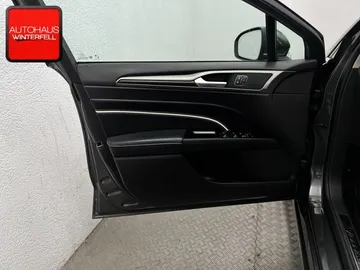 Car image 29