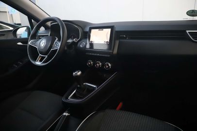 Car image 15