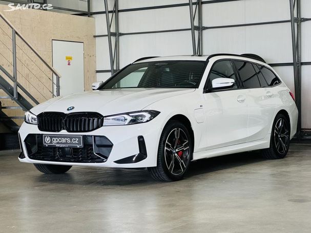 BMW 330e Touring xDrive 215 kW image number 1