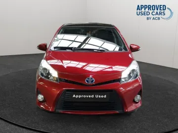Car image 3