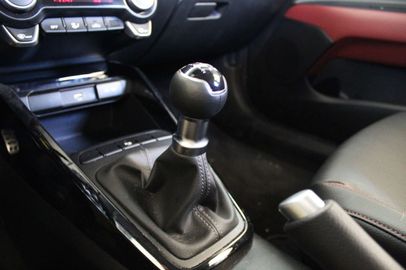 Car image 22