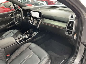 Car image 30