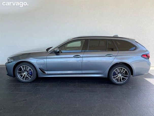 BMW 530 Touring xDrive 215 kW image number 3