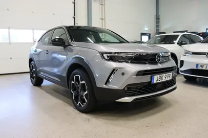 Car image 2