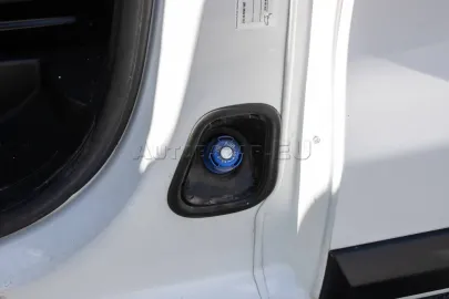 Car image 41
