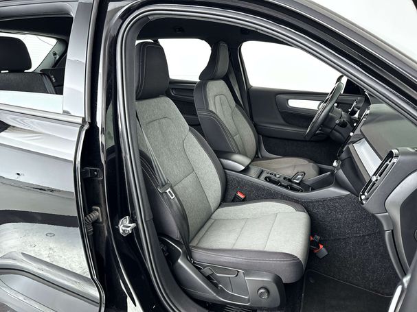 Volvo XC40 T2 95 kW image number 25