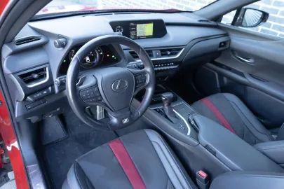 Car image 5