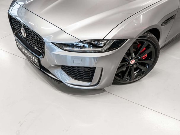 Jaguar XE P250 184 kW image number 1