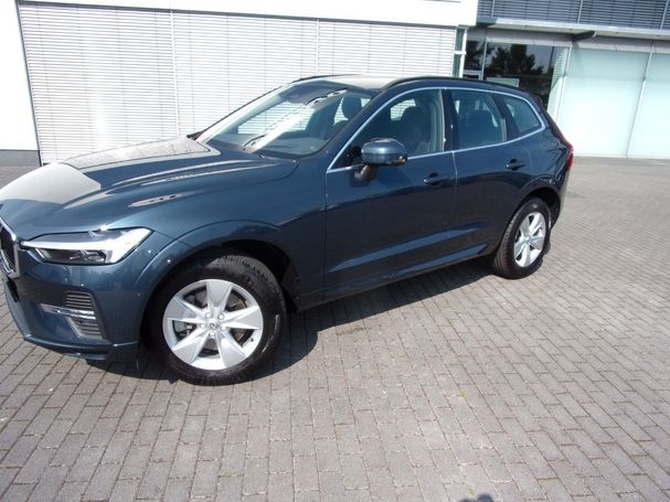 Volvo XC60 B4 Momentum Pro 145 kW image number 1