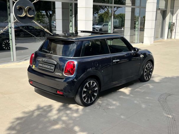 Mini Cooper SE M 135 kW image number 4