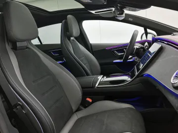 Car image 40