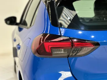 Car image 24