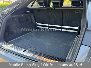 Car image 38