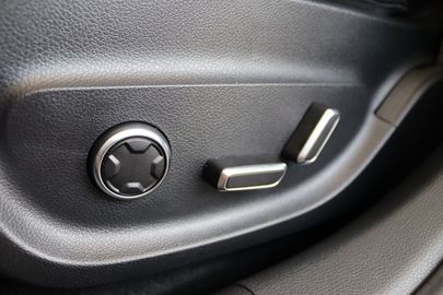 Car image 50