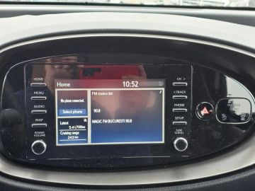 Car image 21