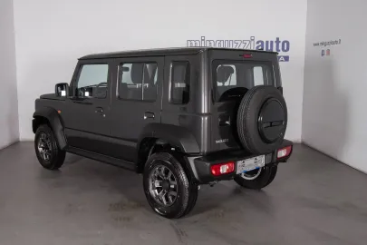 Car image 4