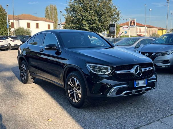 Mercedes-Benz GLC 300 e 4Matic 235 kW image number 2