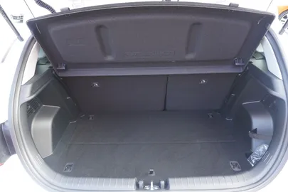 Car image 32