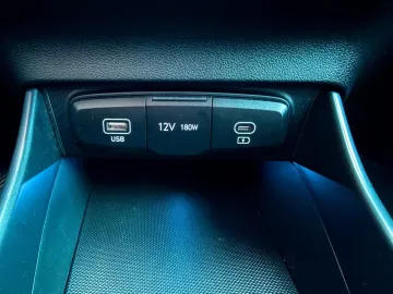 Car image 36