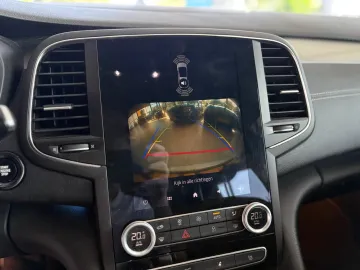 Car image 33