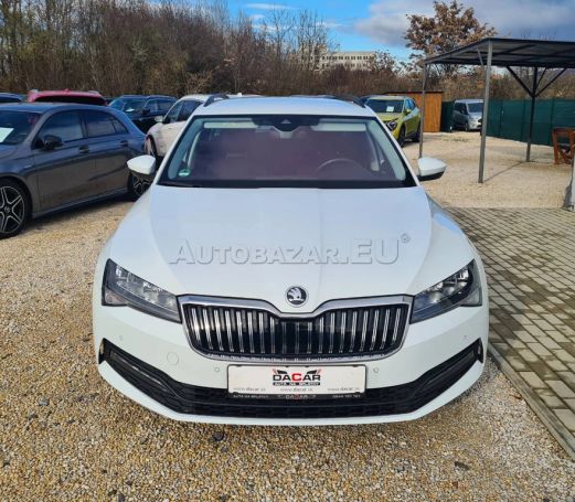 Skoda Superb Combi 2.0 TDI Style 110 kW image number 2