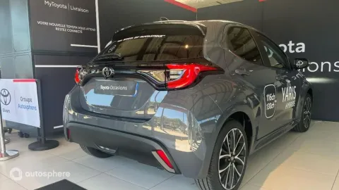 Car image 3
