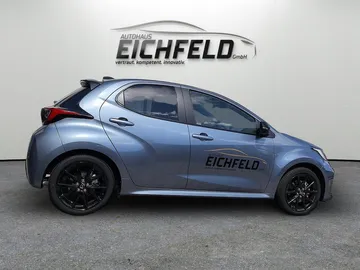 Car image 4