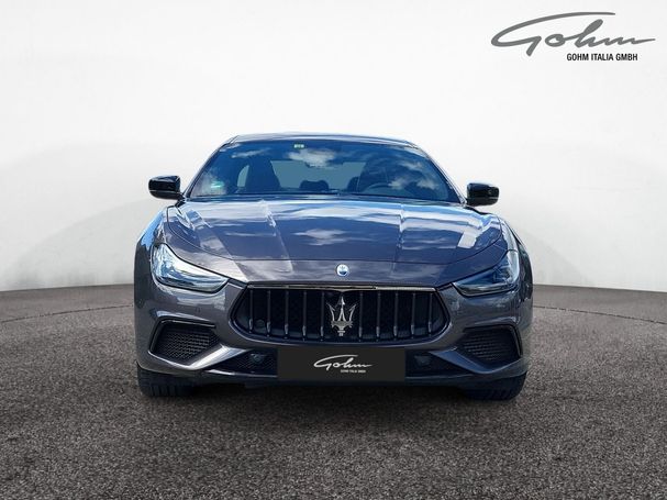 Maserati Ghibli Modena Q4 316 kW image number 2