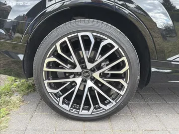Car image 39