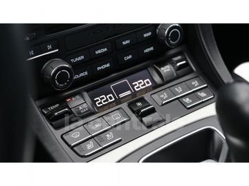 Car image 48